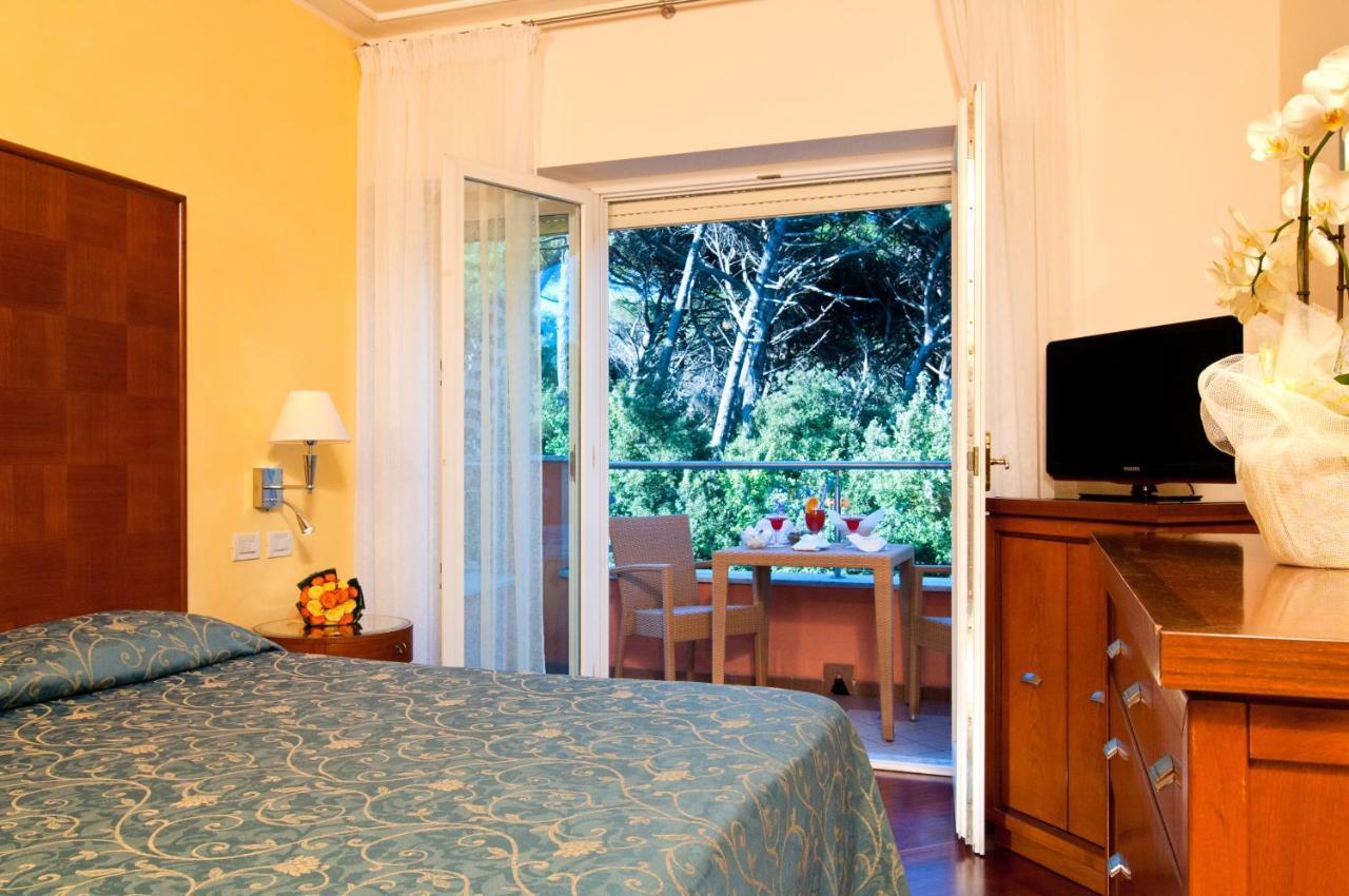 Versilia Palace Hotel Marina di Pietrasanta Exterior photo