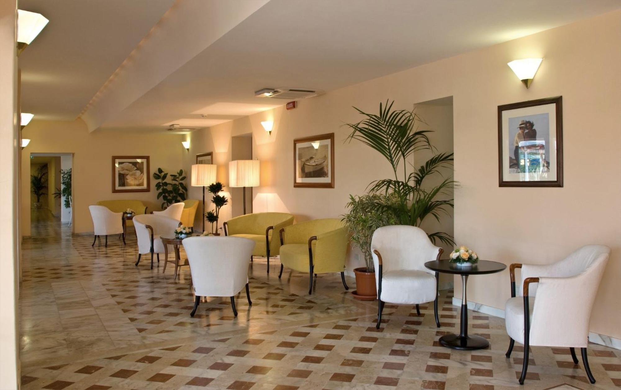 Versilia Palace Hotel Marina di Pietrasanta Exterior photo