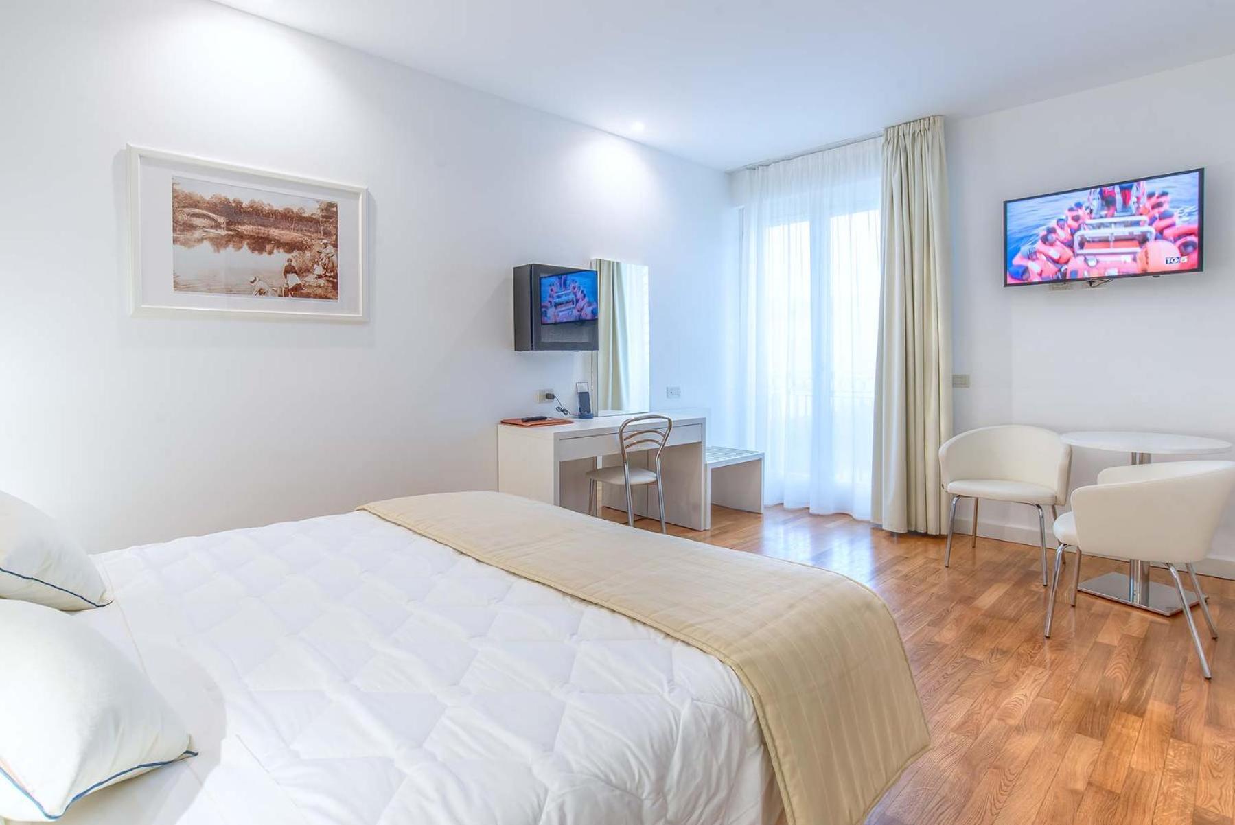 Versilia Palace Hotel Marina di Pietrasanta Exterior photo
